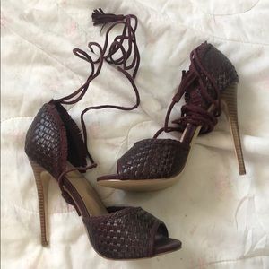 Super cute Maroon Heels with Tassels